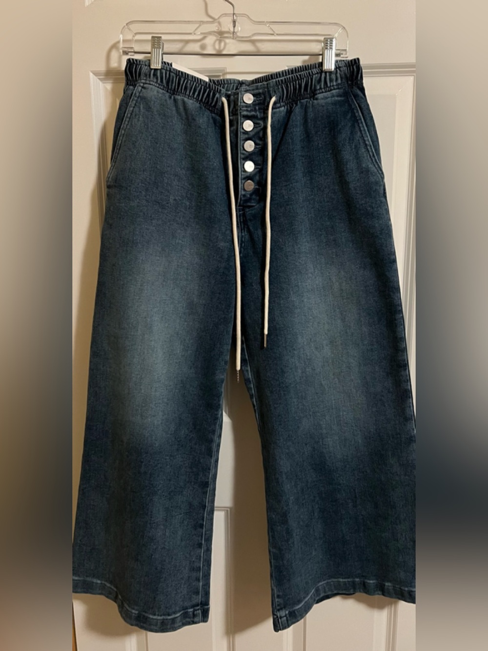 NWT MoCo wide leg jeans. Size 13/31